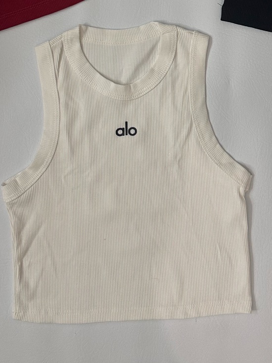 ALO Yoga Tops - Alo Crop Tank - White